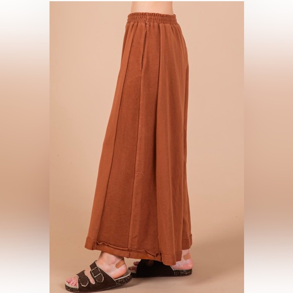 Fabulous Knit Raw Edge Top and Pants Set - Picture 6 of 7